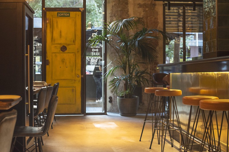 Оформление интерьера YELLOW DOOR фото 5