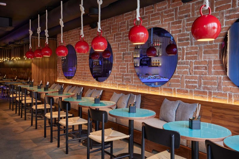 Оформление интерьера ресторана Fish Bistro фото 2