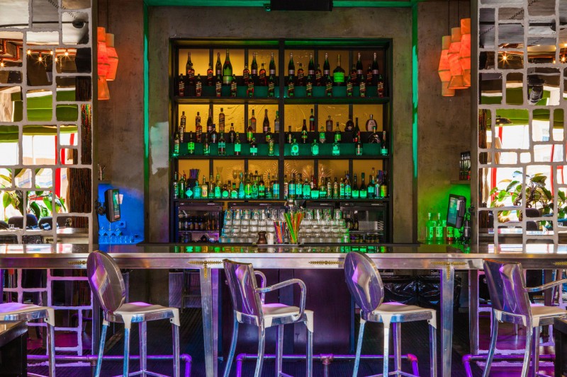 Дизайнекрский декор клуба PPL