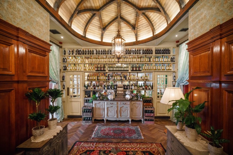 Декорирование русского ресторана Mari Vanna Baku