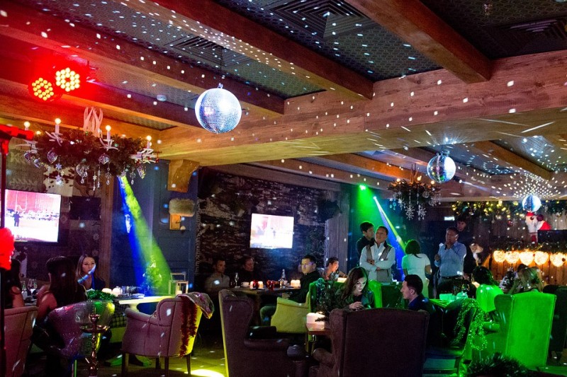 Разработка дизайна караоке China Gold Karaoke