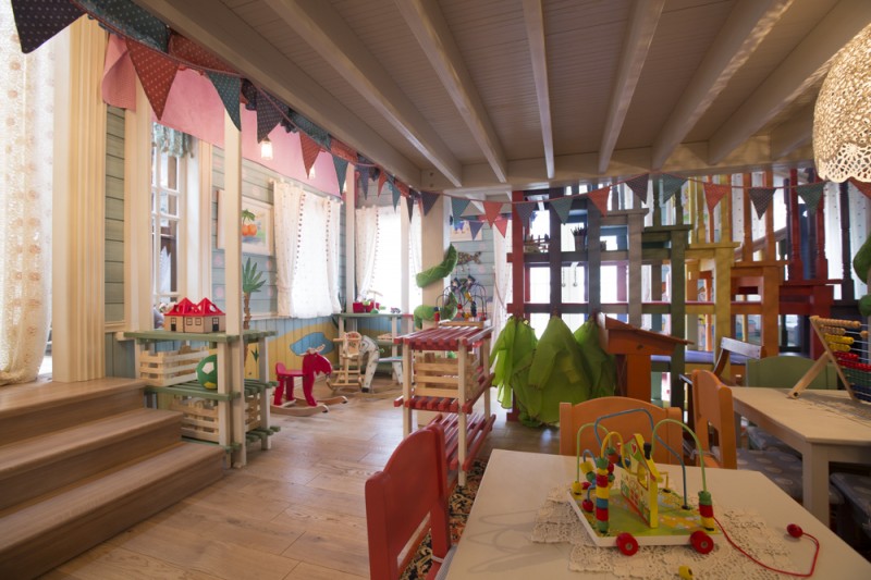 Декор помещений детского сада в Москве