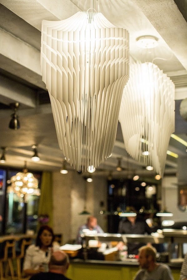 Дизайн света в баре Сугудай