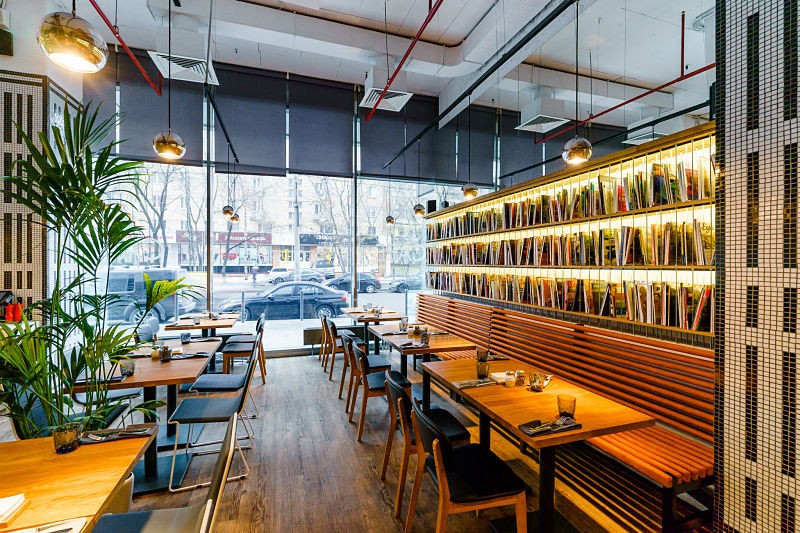 Дизайн интерьера для кафе Local People