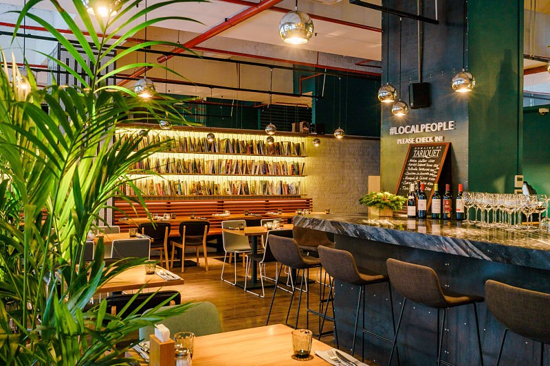 Использование растений в дизайне кафе