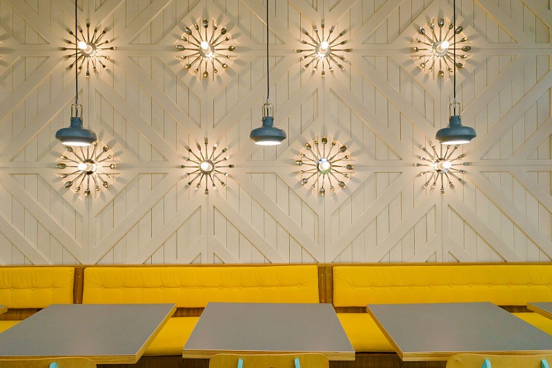 Элементы дизайна в кафе Пан Запекан